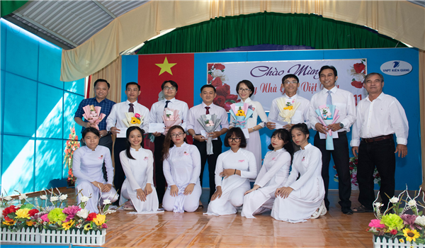 THPT Phó Cơ Điều chào mừng Ngày Nhà giáo Việt Nam 20-11-2020
